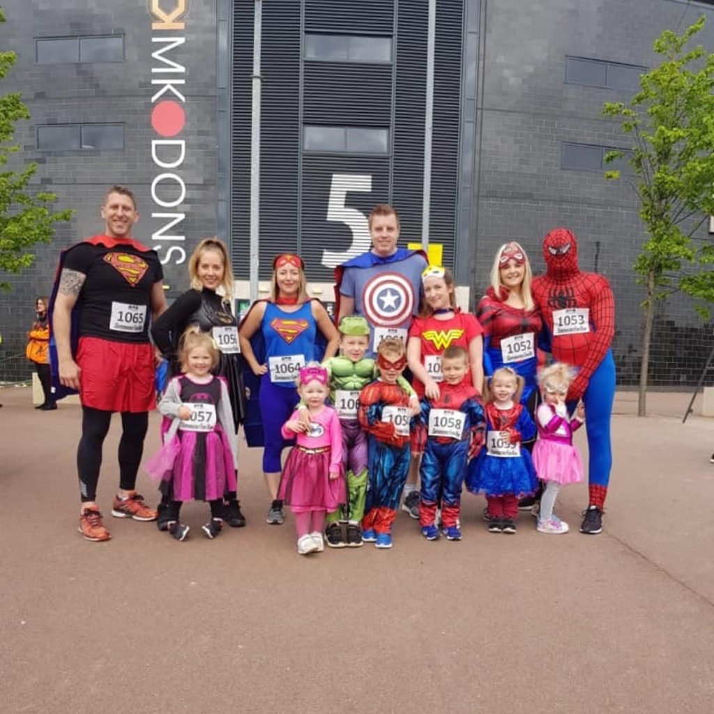 Team #Superheroesformax runners